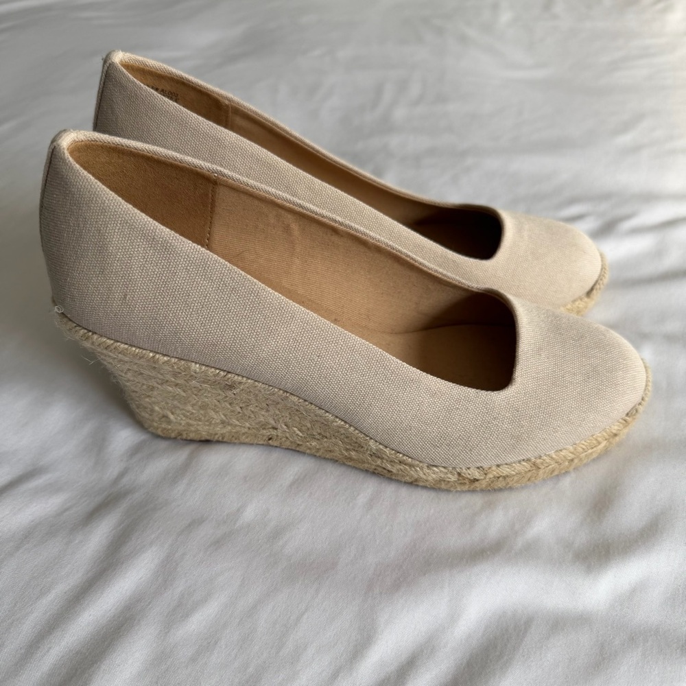 J. Crew Creamy Tan Canvas Wedge Espadrilles Neutral Pump